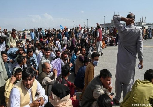 استئناف عمليات الإجلاء من مطار كابل غداة التفجيرات الانتحارية
