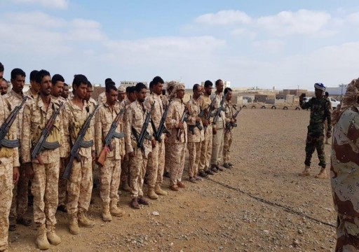 قوات يمنية تحاصر متمردين مدعومين من أبوظبي بسقطرى