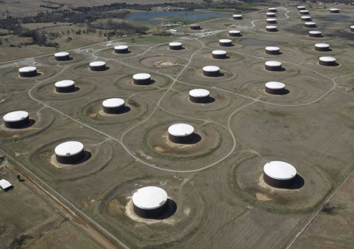 بايدن: سنحرر كميات إضافية من مخزون النفط الاستراتيجي لكبح الأسعار