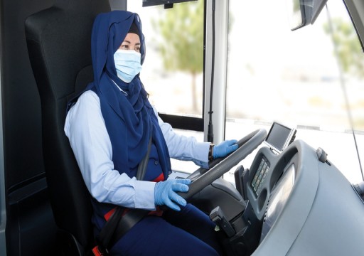 «طرق دبي» تُوظّف سائقات للحافلات العامة