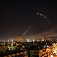 ديلي بيست: نظام الأسد اعترض الضربة الغربية بصاروخين فقط