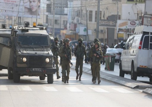 إصابة أربعة فلسطينيين في هجوم شنه مستوطنون على حوارة جنوبي نابلس
