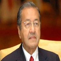 مهاتير محمد يفوز بمنصب رئيس الوزراء في ماليزيا