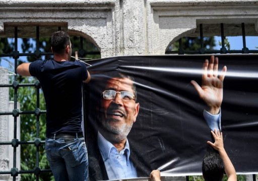 عواصم.. الآلاف يؤدون صلاة الغائب على محمد مرسي ويفتحون بيوت العزاء