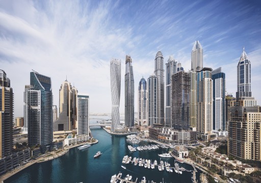 حوالي 199 ألف مليونير في الإمارات بحلول 2027