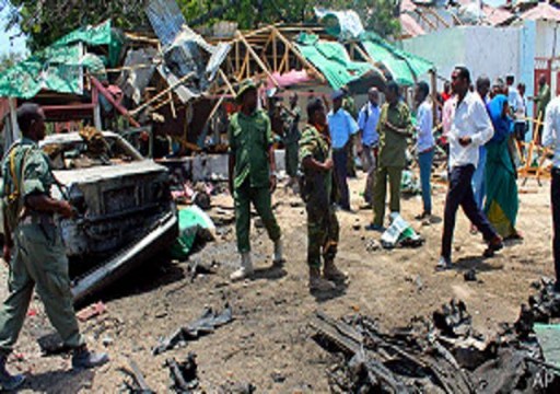مقتل 15 شخصا على الأقل في تفجيرين منفصلين بالصومال