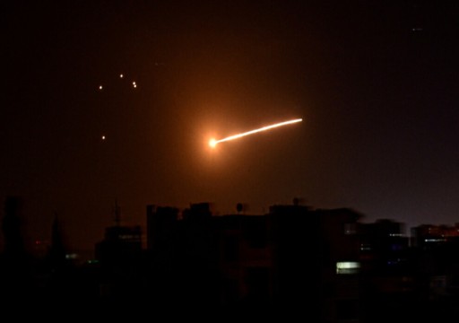 مقتل وإصابة ثمانية من جنود النظام بهجوم هجوم صاروخي إسرائيلي على محيط دمشق