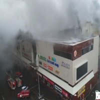 مقتل 64 شخصا بينهم أطفال في حريق بمركز للتسوق في روسيا