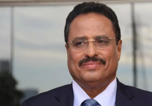 بضغوط من أبوظبي والرياض.. إقالة وزير النقل اليمني صالح الجبواني