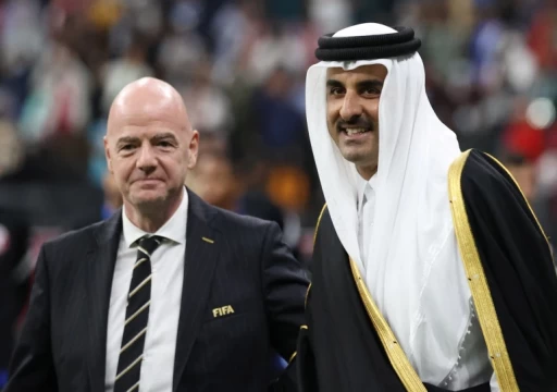 أمير قطر يرحب بمتطوعي كأس العالم 2022