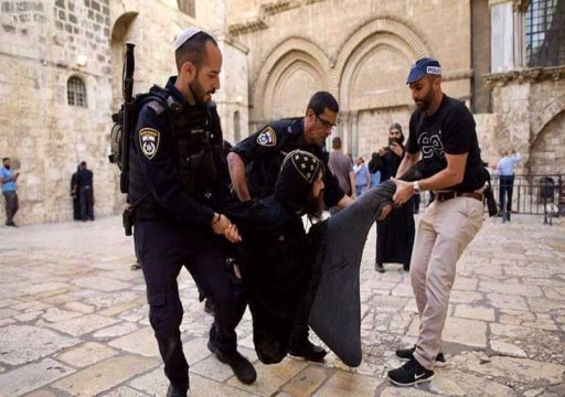إسرائيل تعتدي على رهبان أقباط في كنيسة القيامة وتعتقل أحدهم