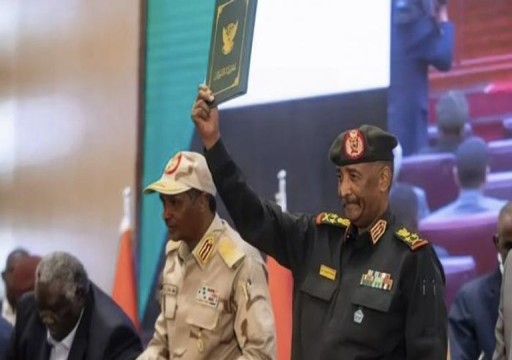 كيف تفجر الخلاف بين البرهان وحميدتي على زعامة السودان؟