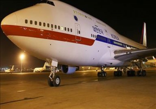 الكويت تستقبل أول رحلة جوية لإجلاء مواطنيها من إيران