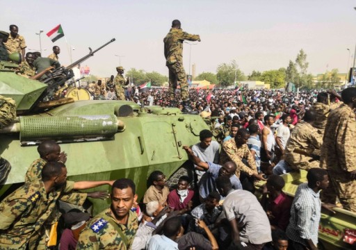 واشنطن والاتحاد الأوروبي يطالبان الجيش السوداني بضبط النفس خلال مظاهرات اليوم