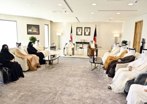 وفد من المجلس الوطني الاتحادي يلتقي كبار المسؤولين الكويتيين