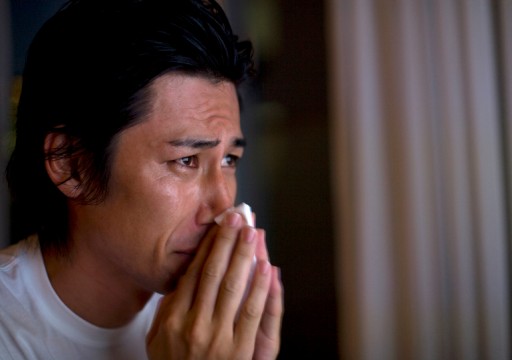 مدرسة العلاج بالدموع.. معلم ياباني يعلم الناس البكاء