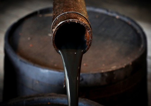 النفط يواصل الانتعاش مع انحسار مخاوف أوميكرون