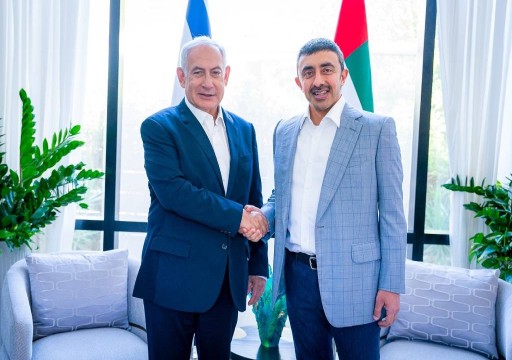 عبدالله بن زايد يلتقي رئيس وزراء الكيان الصهيوني الأسبق بنيامين نتنياهو