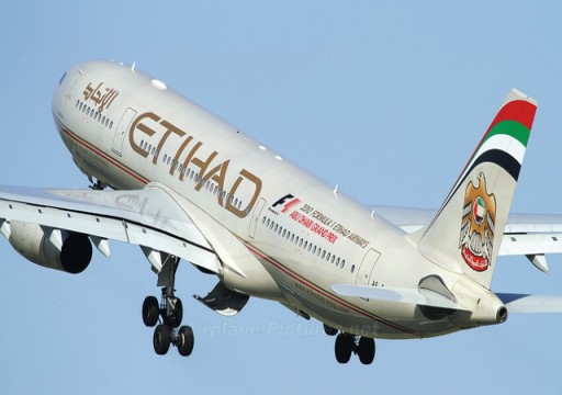 "الاتحاد للطيران" توقف تسيير طائرات من طراز "بوينغ 777"
