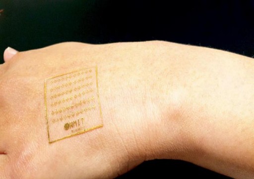 باحثون يطورون جلداً صناعياً إلكترونياً يتفاعل مع الألم