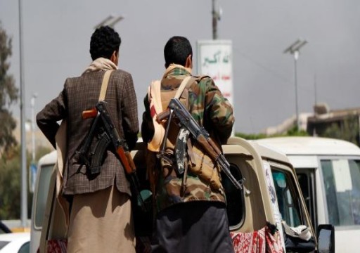 اليمن.. مسلحون مجهولون يغتالون دبلوماسيا سابقا وسط صنعاء