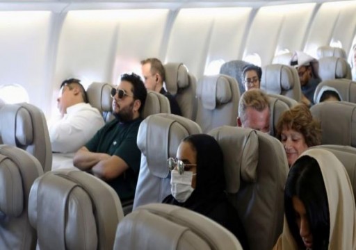 السعودية تعلق رحلات الطيران الداخلي والحافلات والقطارات 14 يوماً