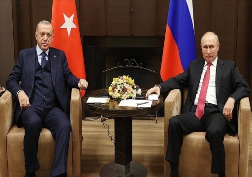 خلال اتصال مع بوتين.. أردوغان "واثق" من إقامة تعاون لحل مسألة شحن الحبوب