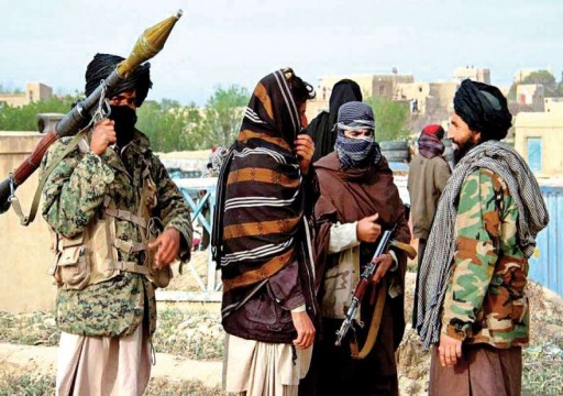 طالبان تقترب من السيطرة على نصف الولايات الأفغانية بعد تسليم عاصمة هلمند