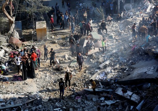 الاحتلال الإسرائيلي يقصف مخيمَي النصيرات والبريج وسط غزة وسقوط شهداء وجرحى
