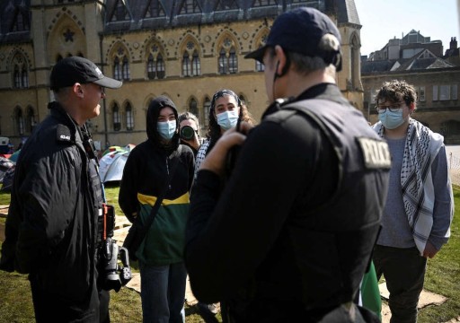 الشرطة البريطانية تعتقل 16 طالبا خلال اعتصام مؤيد لفلسطين بجامعة أكسفورد