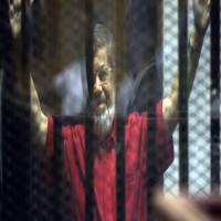 مصر.. الرئيس مرسي وأبو تريكة  خارج "قوائم الإرهاب"