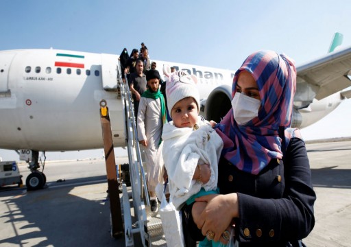 إيران تمنع المسؤولين من السفر إلى الخارج