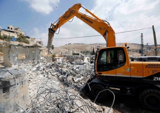 الاحتلال يهدم محلات تجارية في القدس ويفكك ويستولي على 20 منشأة بالضفة