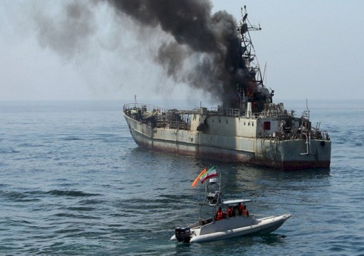 إيران تستبدل سفينة تجسس في البحر الأحمر بعد تعرضها لهجوم