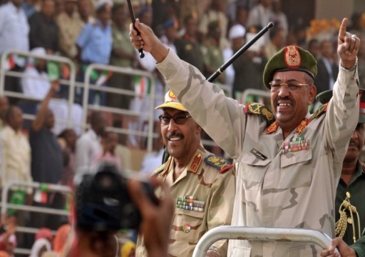 السودان يقرر زيادة في أجور العاملين على وقع تجدد الاحتجاجات