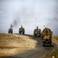 الجيش التركي يطوق عفرين ويقترب من اقتحامها