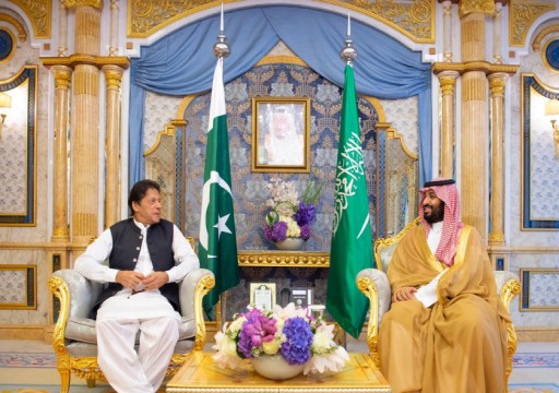 صحيفة هندية: انقلاب عسكري وشيك في باكستان بتخطيط سعودي خليجي