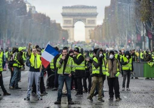 فرنسا: تجدد احتجاجات "السترات الصفراء" واعتقال نحو 107 شخص