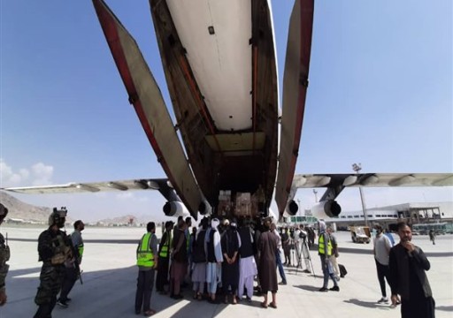 "لمواجهة نفوذ قطر".. الإمارات تدخل في محادثات مع طالبان لإدارة مطار كابل