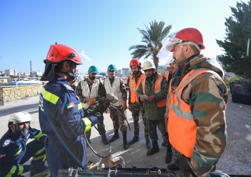 فريق إنقاذ إماراتي يبدأ تدريب الدفاع المدني التابع للنظام السوري على معدات متطورة