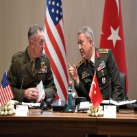 رئيسا الأركان التركي والأمريكي يبحثان الأوضاع في سوريا