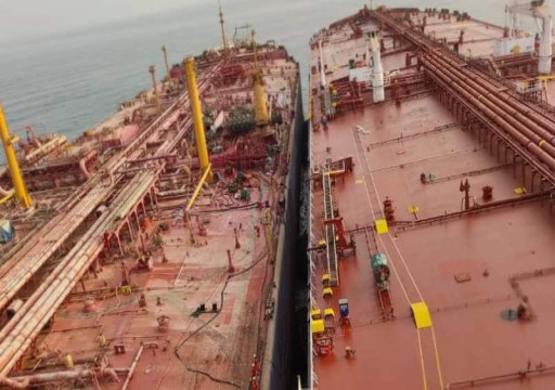 دخول عملية تفريغ خزان "صافر" النفطي قرب سواحل اليمن مراحلها الأخيرة