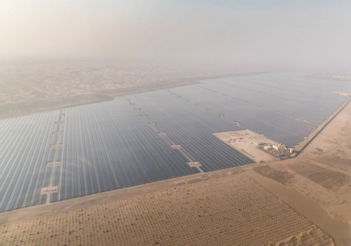 كهرباء أبوظبي تعلن عن مناقصة لإنشاء أكبر محطات الطاقة الشمسية بالعالم
