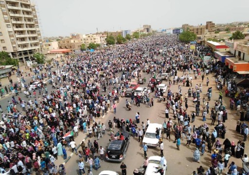 الصحة" السودانية: 7 قتلى و181 مصابا خلال تظاهرات الأحد