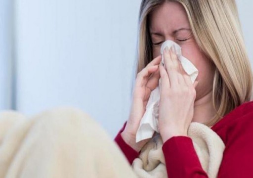 باحثون: فيروس نزلات البرد قد يلعب دورا بمحاربة كورونا