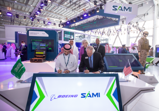السعودية توقع اتفاقية مع "بوينغ" لصناعة أجزاء من الطائرات في المملكة