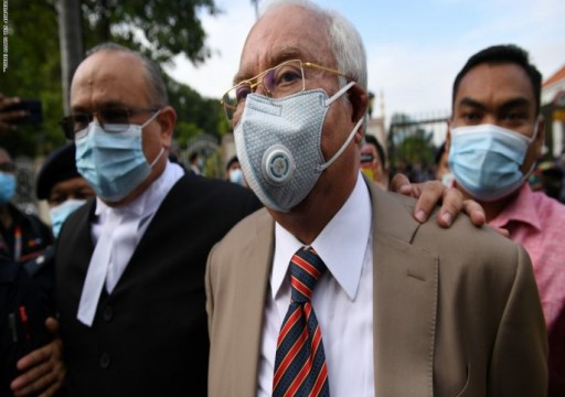 السجن 12 عاما لرئيس وزراء ماليزيا السابق نجيب في قضية فساد