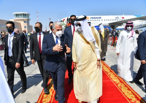وزير خارجة الاحتلال يصل البحرين لافتتاح سفارة بلاده في المنامة