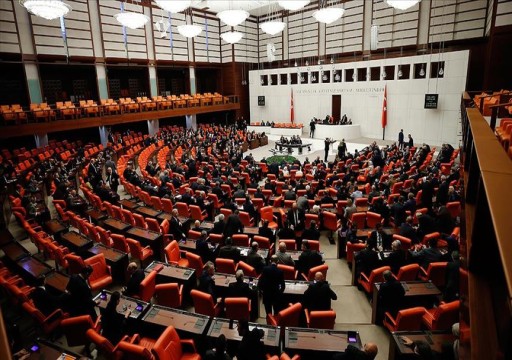 "بلومبرغ": برلمان تركيا يتخذ خطوة لتسريع انضمام السويد للناتو