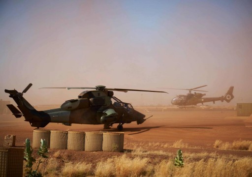مقتل 13 عسكرياً فرنسياً في تصادم مروحيتين في مالي